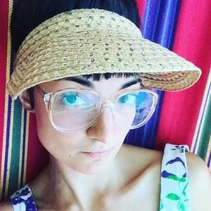 Meet your Posher, Sonia